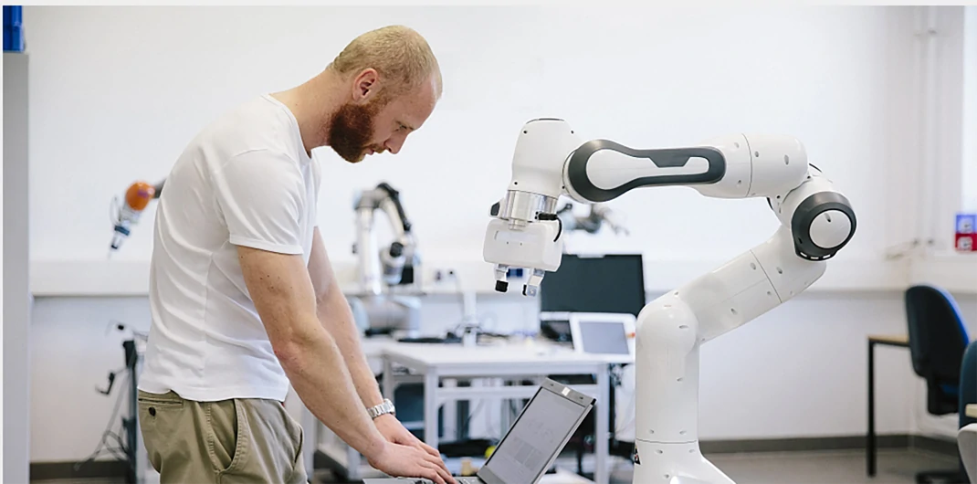 How robotics & automation  companies use HLH